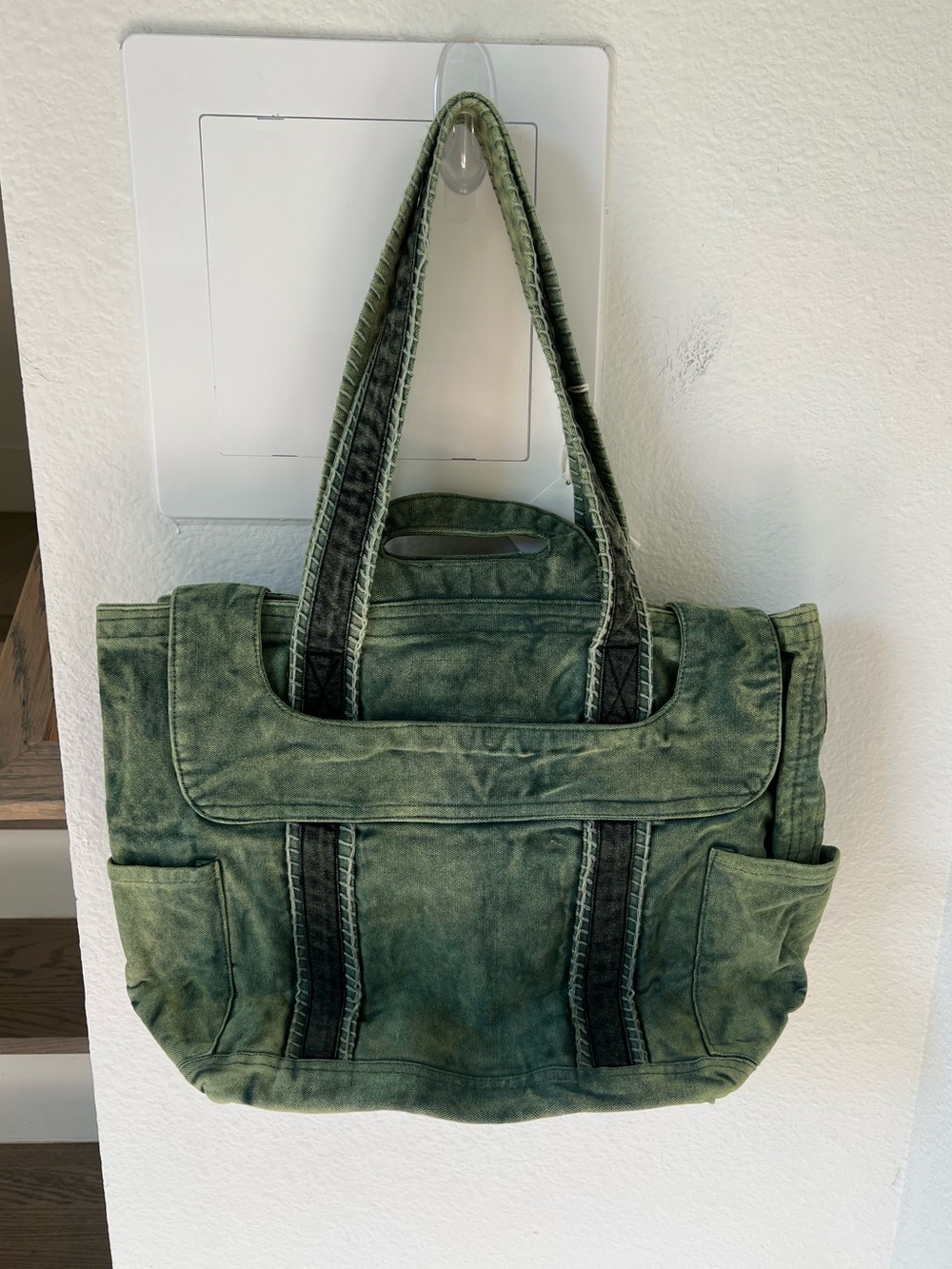 Free People Cordes Canvas Tote in Olive Green NWT - Picture 5 of 7